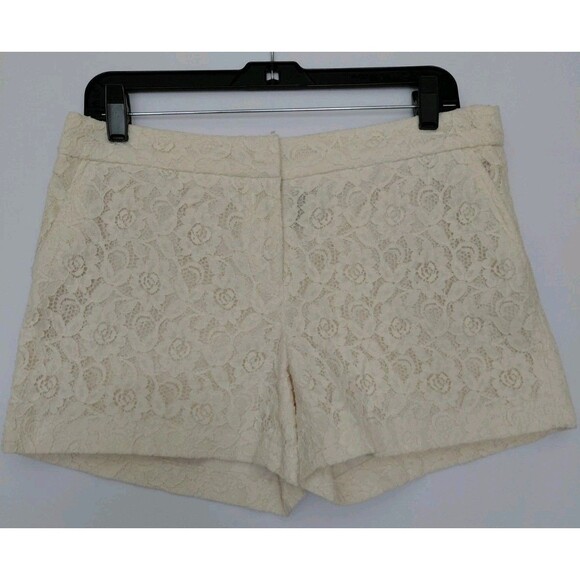 Leyla Size 8 Ivory Boho Chic Romantic Feminine Edgy Lace Mid Rise Shorts - Picture 1 of 8